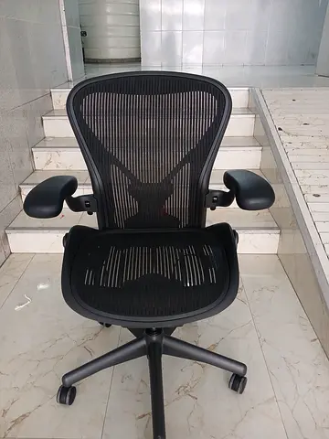 For Sale Herman Miller Aeron Chair Size B And C Available
