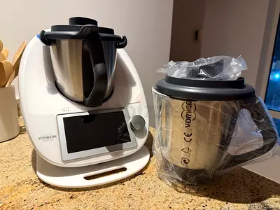 Vorwerk Thermomix TM6 with Extra Mixing Bowl