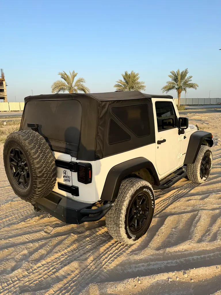 Jeep Wrangler 2018 — photo 1 of 7