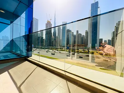 Modern 2BR Apartment with Stunning Community Views