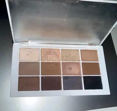 Eyeshadow palette