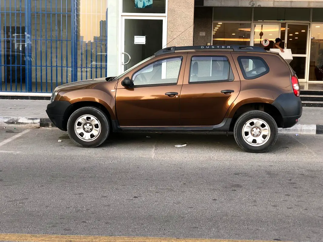 Renault Duster 2015 — photo 1 of 4