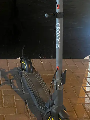 Crony scooter