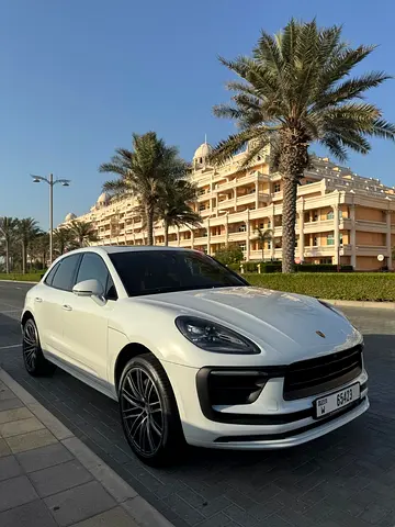 Porsche Macan Standard 2023 GCC Specs