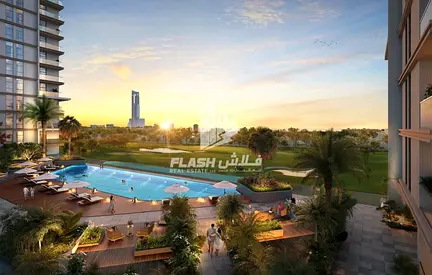Community living with walking distance the beach