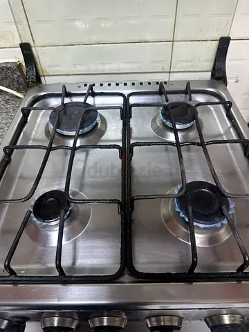 4-Burner Stainless Steel Gas Hob in Good Working Condition