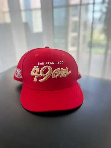 San Francisco 49ers Red Baseball Cap - Snapback Hat