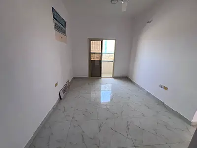 الجرف3-بلكونة بإطلالة مميزة شقة مضيئة بالكامل تقسيمات عملية ومريحة تكييف وتبريد مركزي