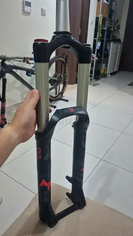 XFUSION METRIC  Fork boost (110x20mm) axle
