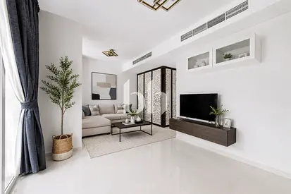 Managed | Middle Unit | Unfurnished | Vacant