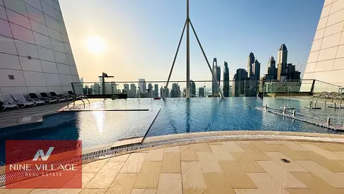 En-Suite 4-Bedrooms + Maid - High Floor - Lake View