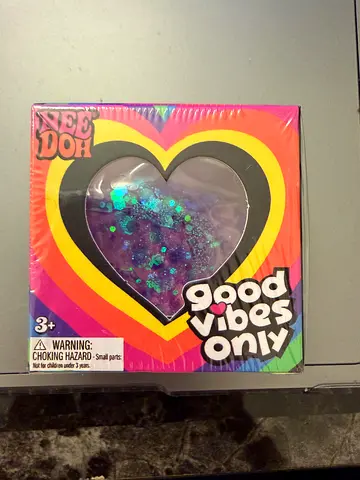 Unopened needoh  Surprise Heart Slime Toy - New i have 45pcs 1 pcs 25