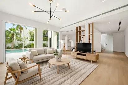 Luxury Turnkey Villa | Huge Extension | Must See