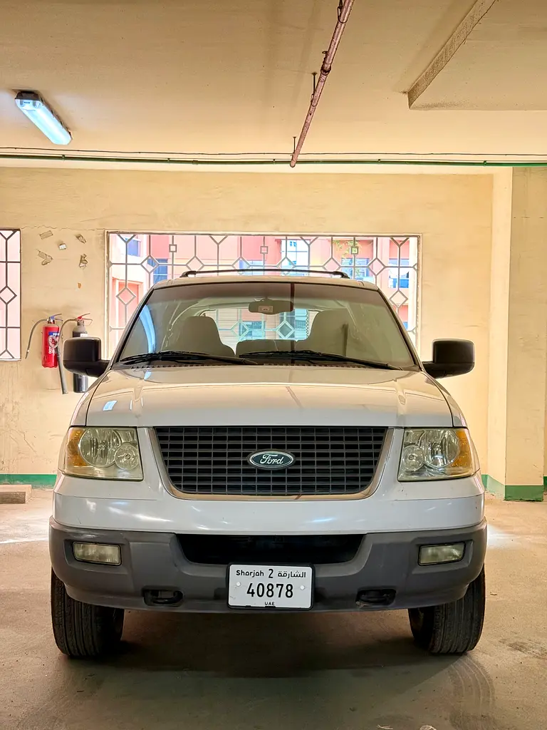 Ford Expedition 2003 — photo 1 of 12