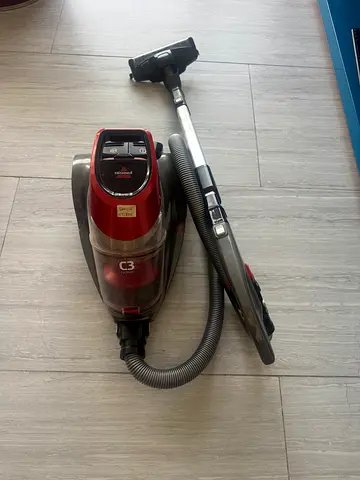 Bissell C3 Cyclonic Bagless Canister Vacuum Cleaner