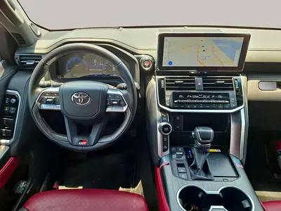 2025 Toyota LAND CRUISER 照片 10