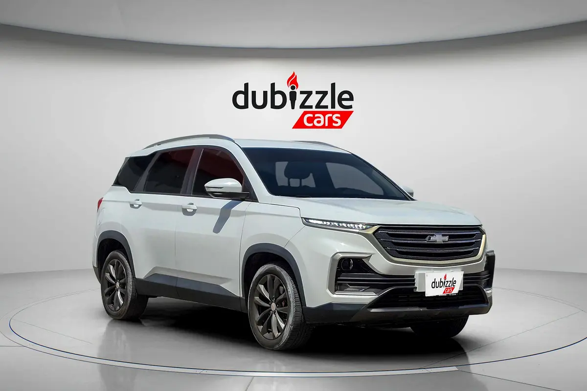 Chevrolet Captiva 2023 — photo 1 of 14