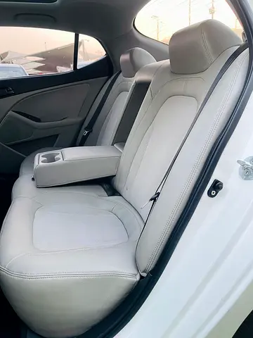 2010 KIA K5 — миниатюра 14