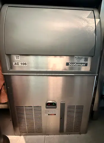 SCOTSMAN Ice Machine