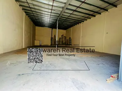 A very distinctive industrial warehouse at an attractive price, ready for immediate occupancy.