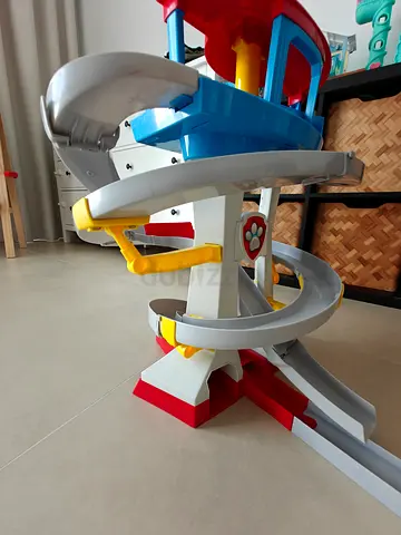 Paw Patrol Lookout Tower Playset with Slides - Good Condition
