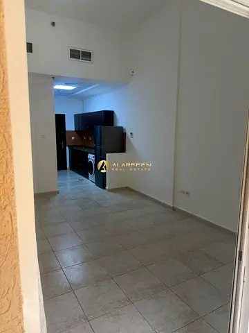 Studio Apartment | Diamond Views II | Balcony | Road View