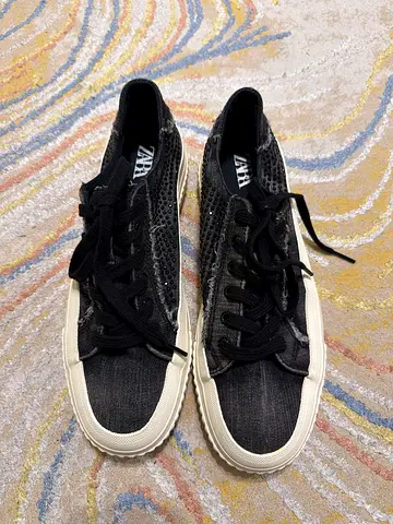 Zara black lace-up casual sneakers