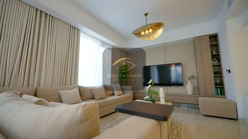 Cozy townhouse Falcon Island Luxury Life