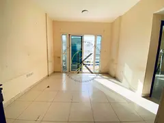 Lavish 1 BHK available in muwaliah full of family building for contact Babar