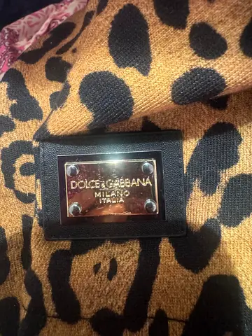 Dolce  Gabbana Leopard Print Knit Item