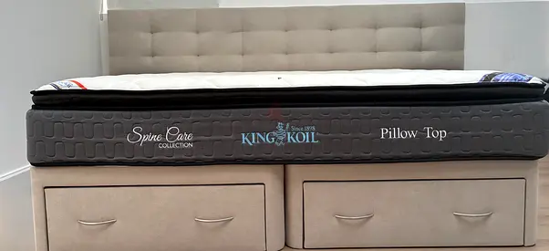 سرير King Koil + مرتبة Spine Care Pillow Top