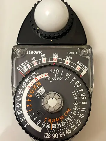 Sekonic L-398A Film/Camera Light Meter - Good Working Condition