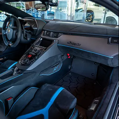 2017 Lamborghini AVENTADOR 照片 8
