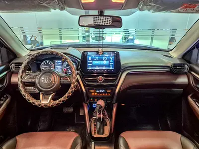 2024 Toyota URBAN CRUISER 照片 9