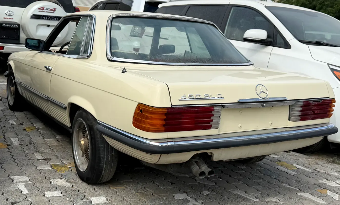 Mercedes-Benz SLC-Class 1978 — photo 1 of 9
