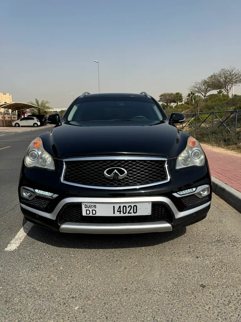 Infiniti QX50 2017 — photo 1 of 10