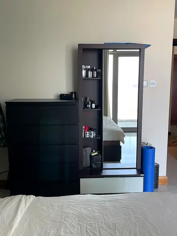 Bedroom (Bed, Mattress, Dresser, Vanity)