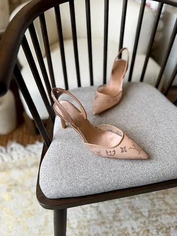 Louis vuitton slingback pumps