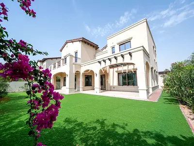Luxury Villa | Vacant now | Premium location