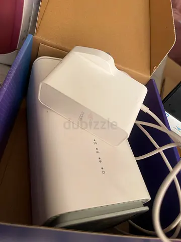 OPPO  5G Wi-Fi Router (White) - Good Working Condition