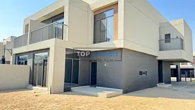 Landscape Garden | Corner Unit | Huge Plot | Private Garden