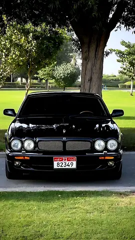 Jaguar XJ 8 Super V8 Portfolio 2000 American Specs