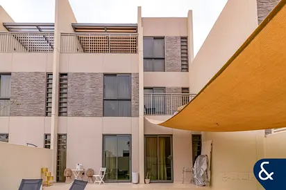 5 Bedroom | Vacant On Transfer | Single Row