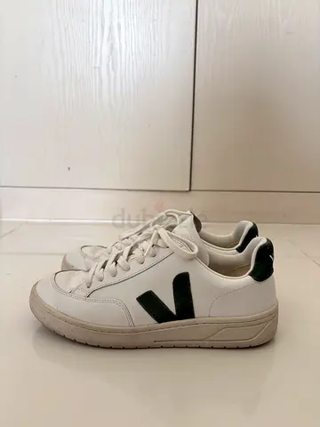 Veja V12