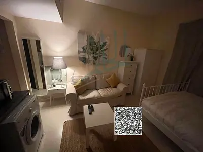 استوديو للإيجار في الحميدية مقابل مركز شرطة الحميدية فرش نظيف شامل الأجهزة المنزلية وتكييف مركزي شامل جميع الفواتير موقع مميز وجاهز للسكن