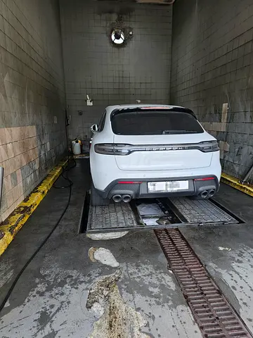 Porsche Macan T 2024 GCC Specs Warranty AL Naboode