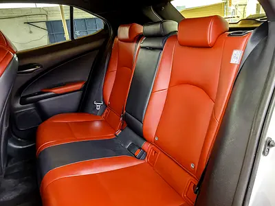 صورة 12 لـ 2023 Lexus UX-SERIES