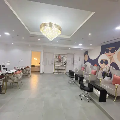 Fully Equipped Modern Beauty Salon for Sale