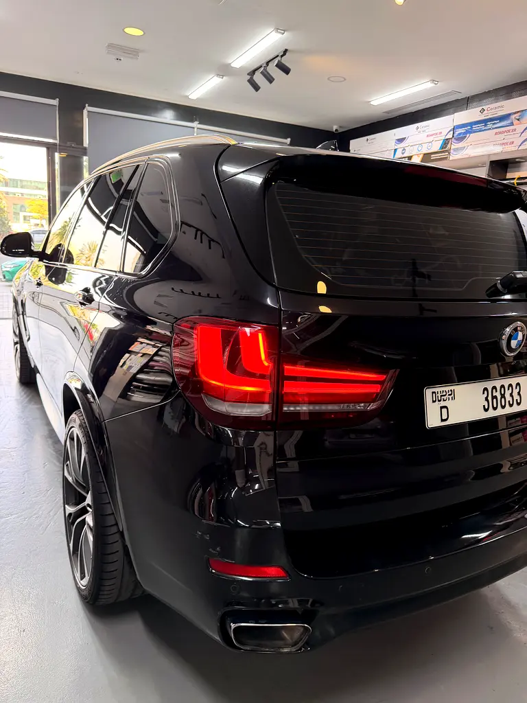 BMW X5 2018 — photo 1 of 20
