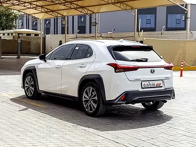 صورة 8 لـ 2023 Lexus UX-SERIES